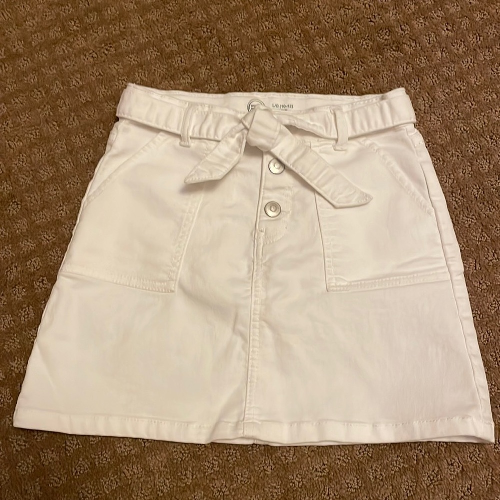 Belted skirt